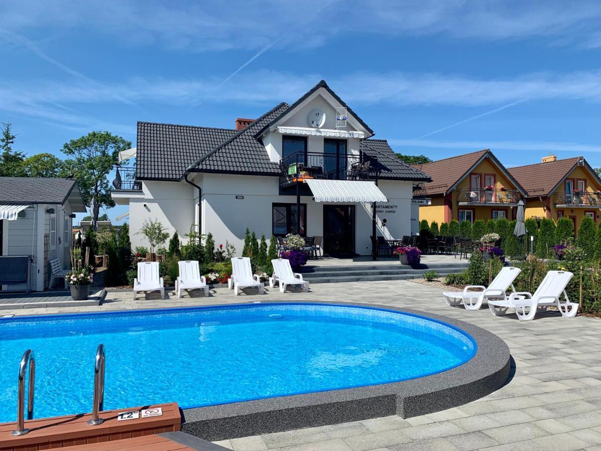 Apartamenty Rozany Ogrod Łeba Exteriör bild